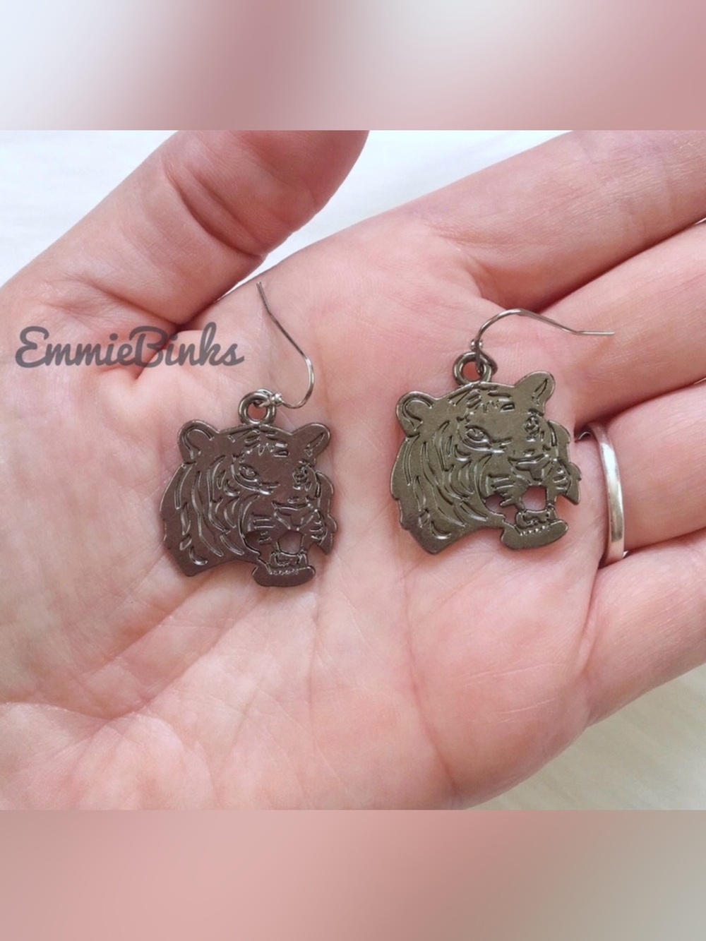New Golden Etched Tiger Earrings | Auburn Tigers | LSU | Clemson Mascot Football - Picture 12 of 16